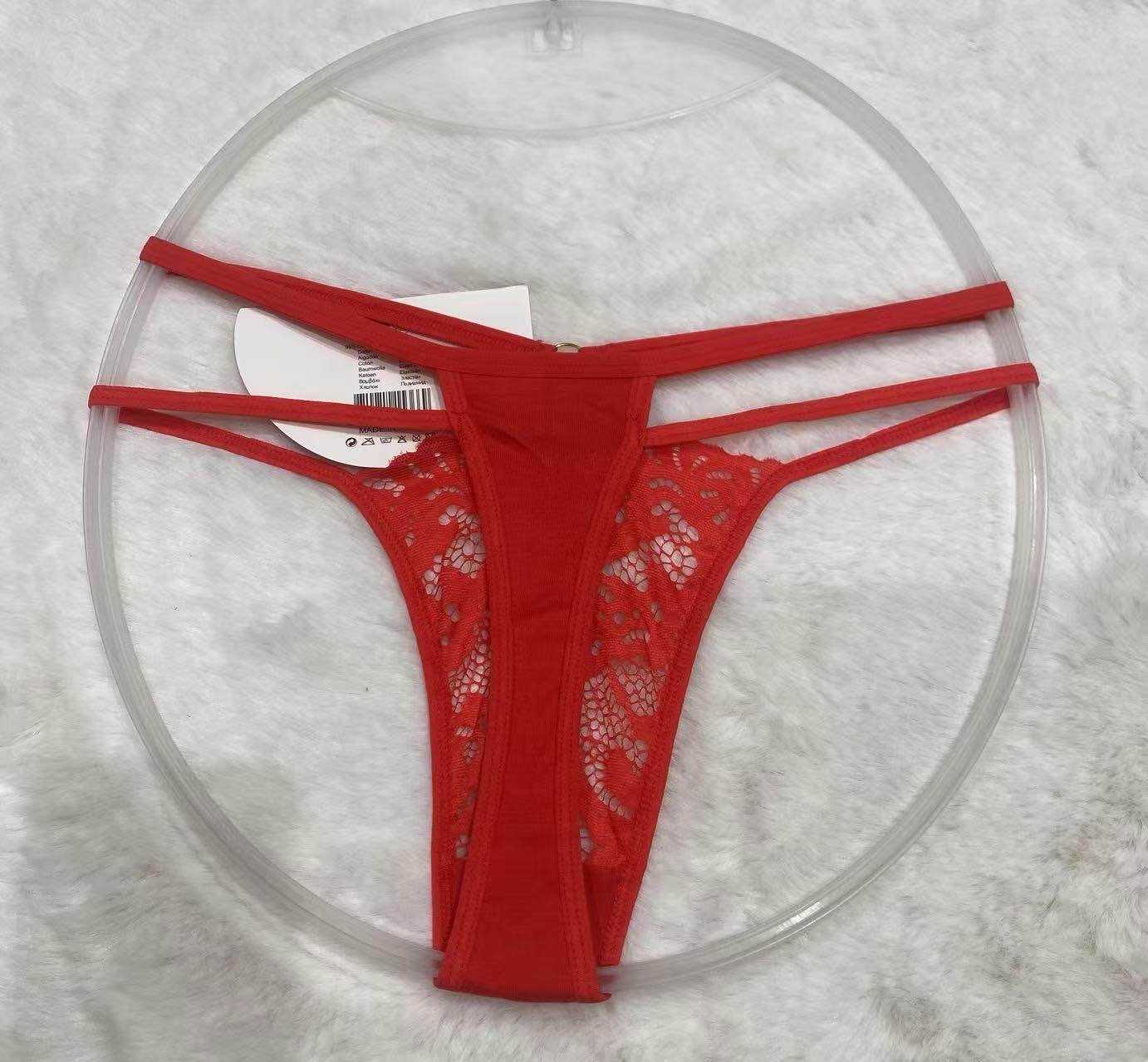 STRING DENTELLE