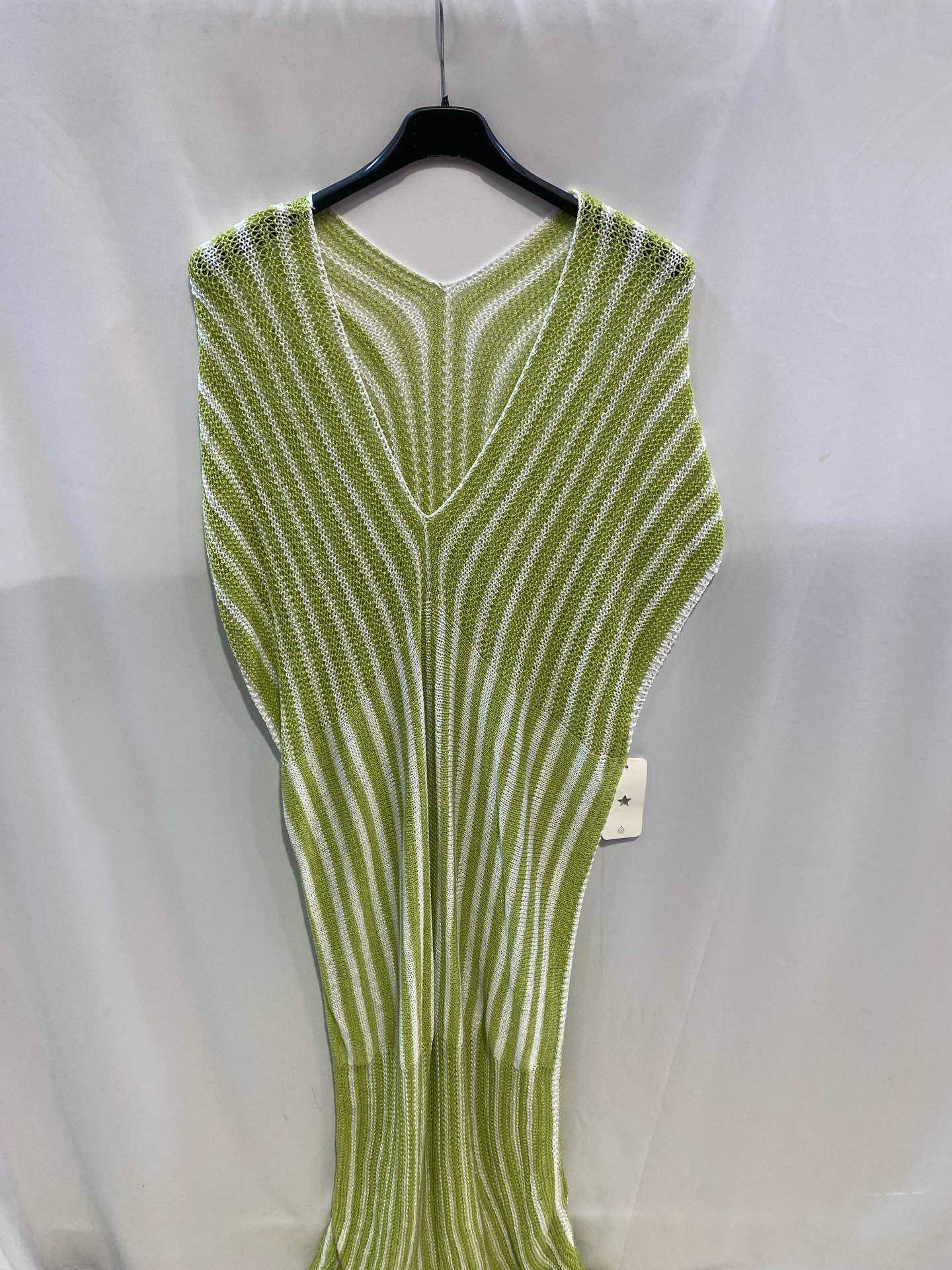 Robe Longue Résille Rayée à Décolleté V - Taille Unique 44/46
