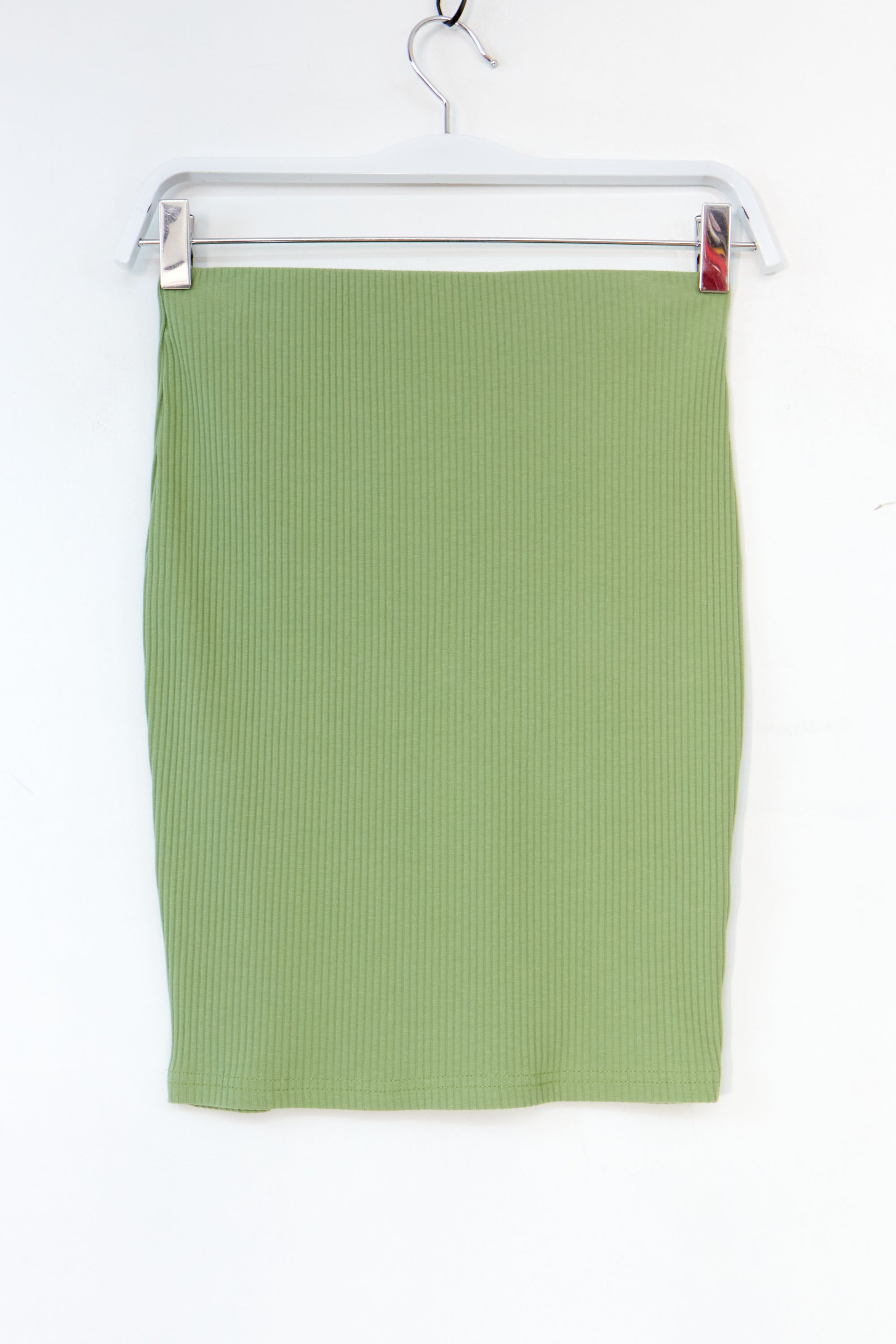 💚 Jupe Courte Ajustée – Style Casual Chic | Femme