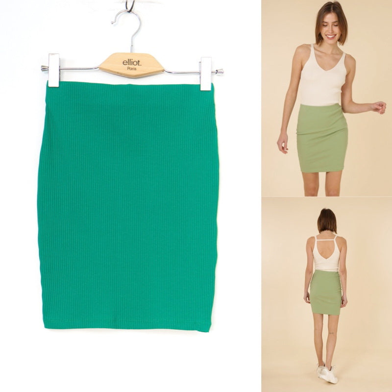 💚 Jupe Courte Ajustée – Style Casual Chic | Femme