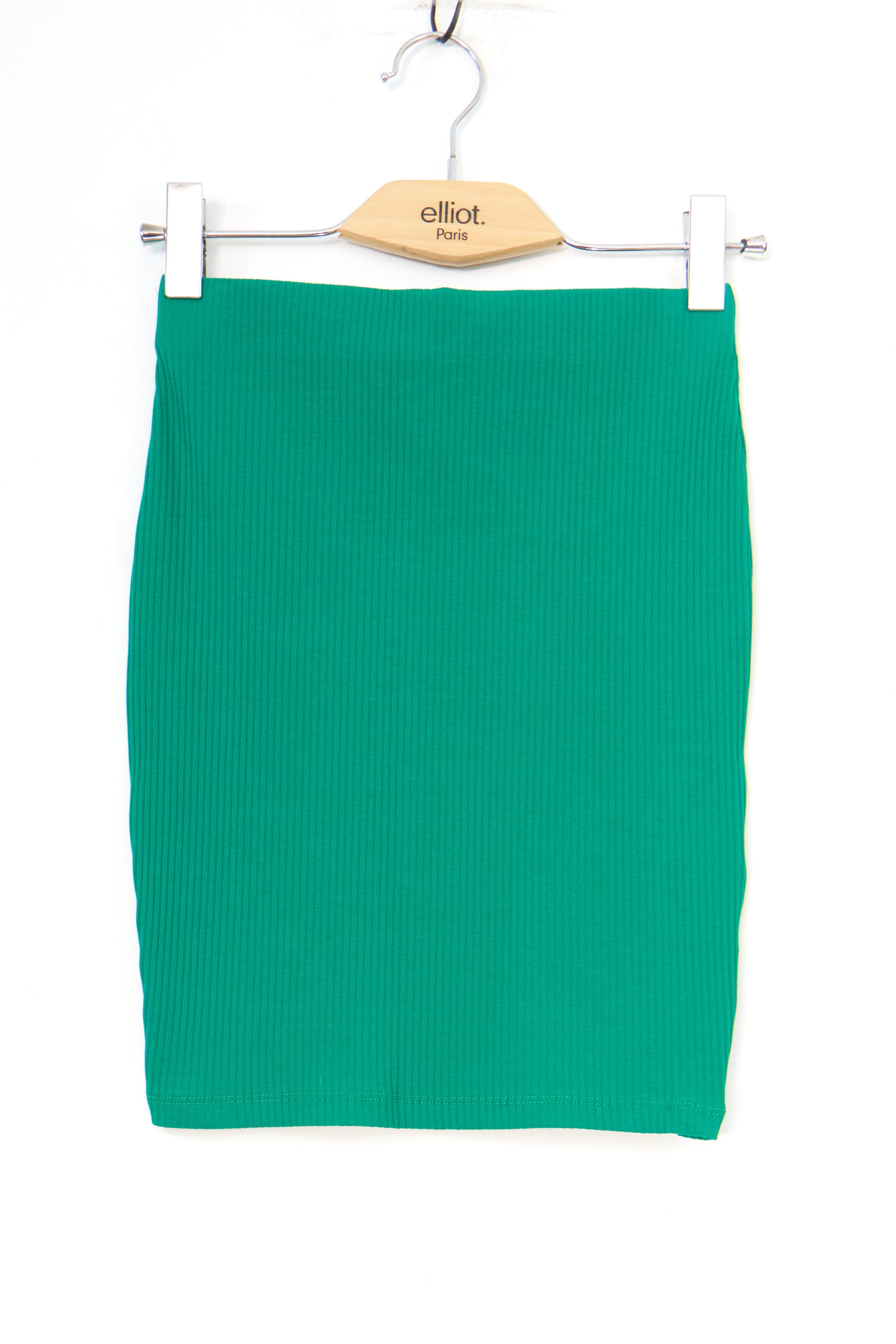 💚 Jupe Courte Ajustée – Style Casual Chic | Femme
