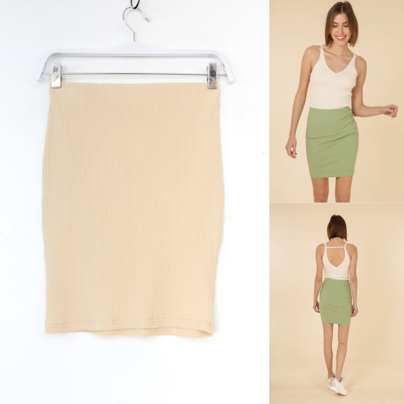 💚 Jupe Courte Ajustée – Style Casual Chic | Femme
