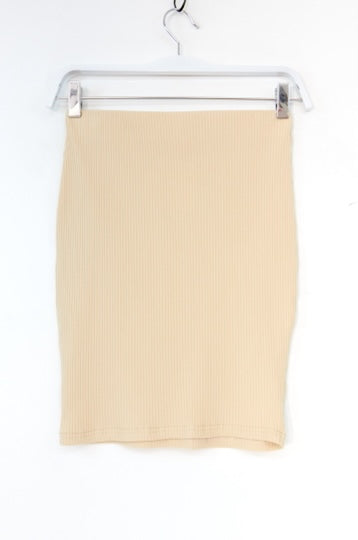 💚 Jupe Courte Ajustée – Style Casual Chic | Femme