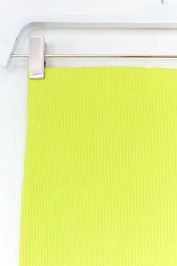 💚 Jupe Courte Ajustée – Style Casual Chic | Femme