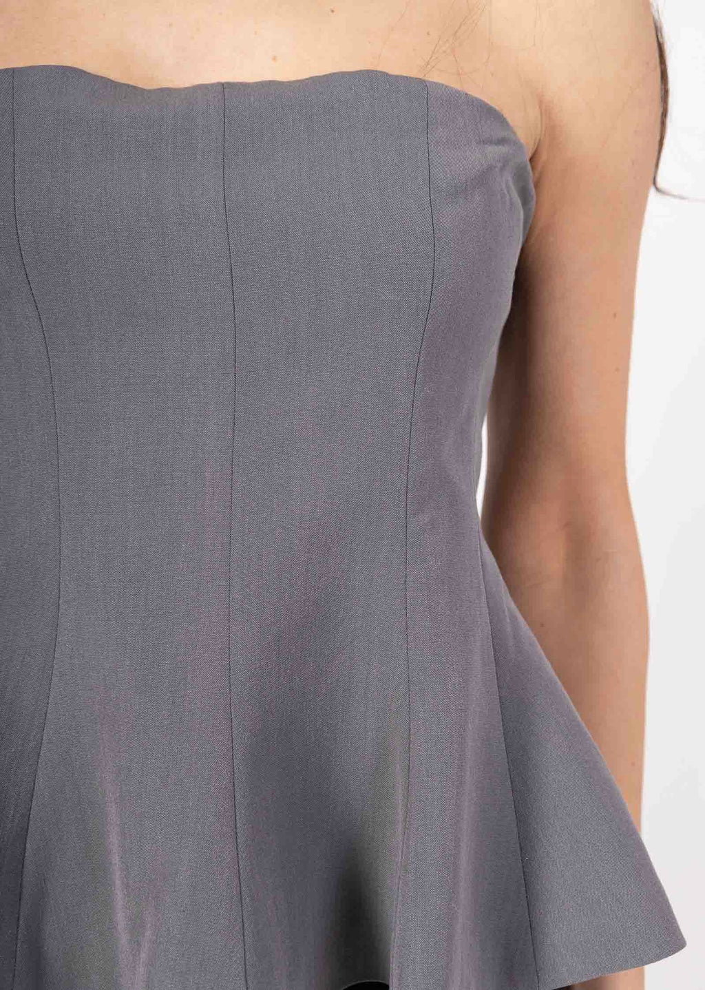 Top Bustier à Basque –Élégance Féminine