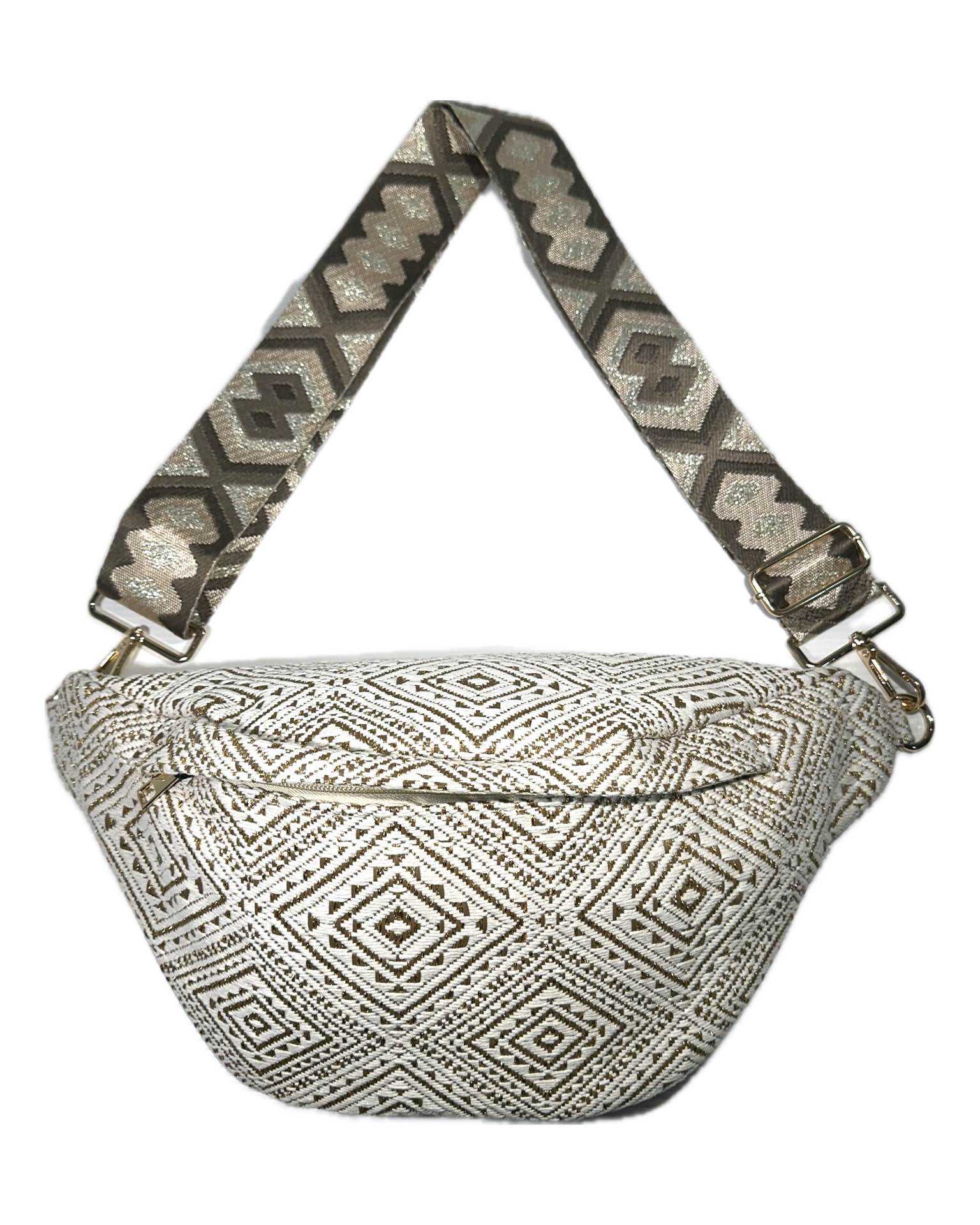 Sac banane bohème – Paille colorée et détails modernes