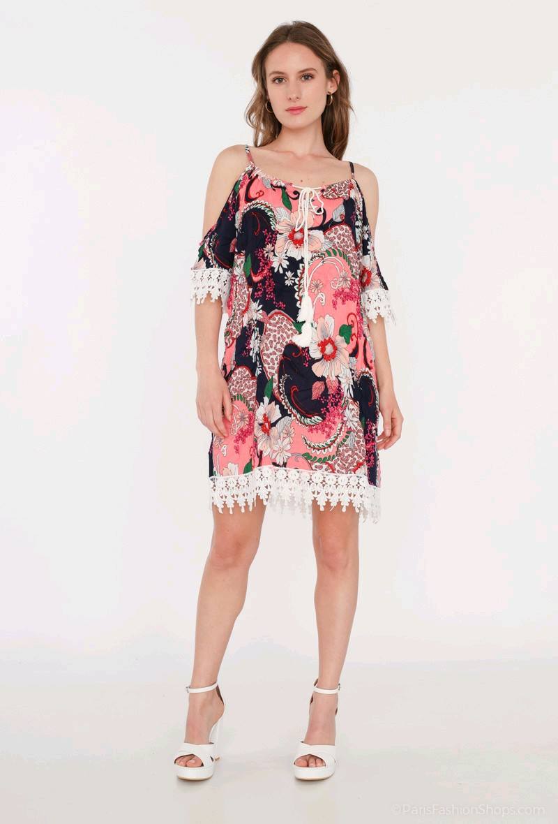 Robe fleurie fluide en coton, esprit frais et estival.